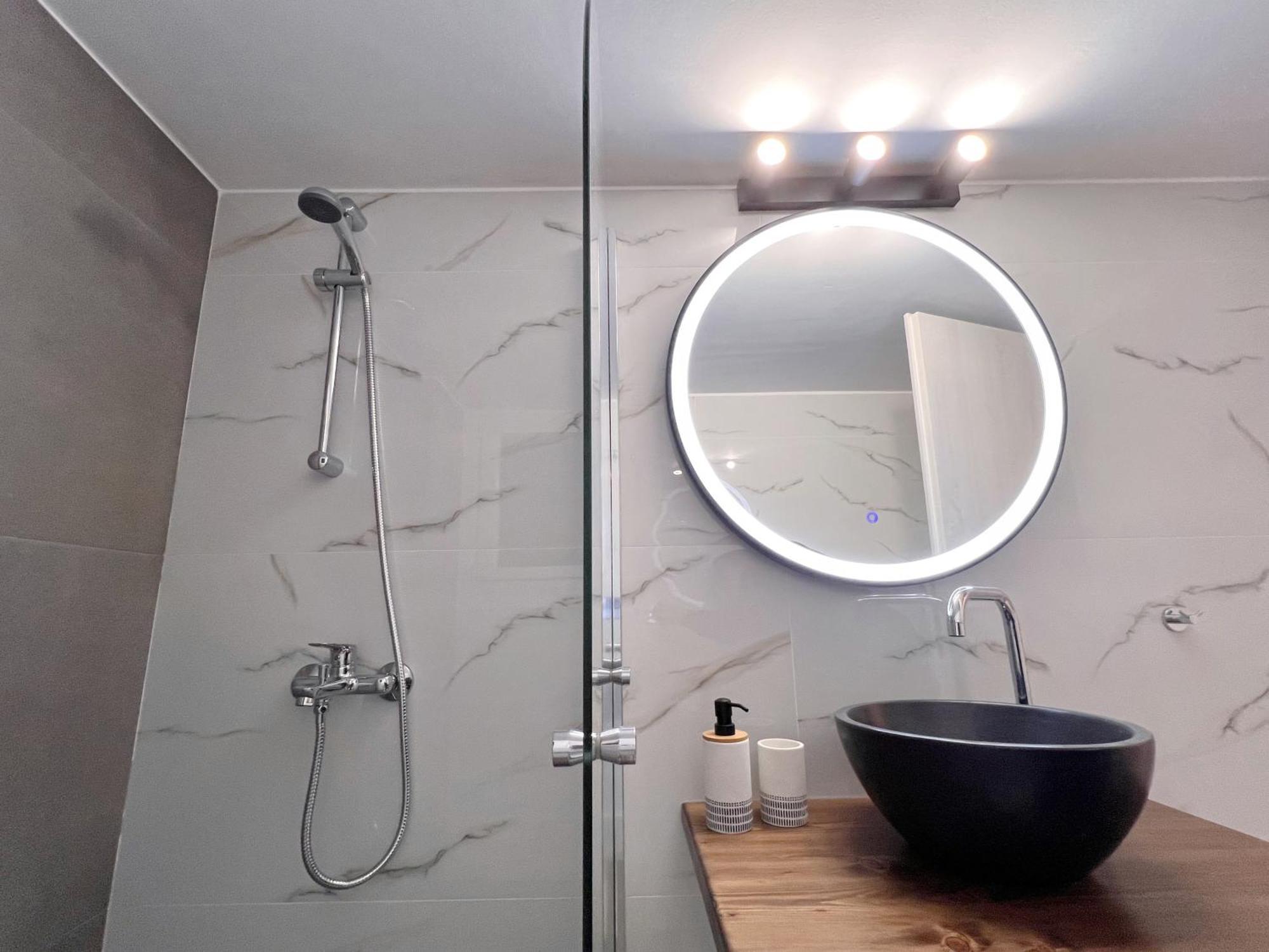 Wsd Piraeus Amazing Luxury Boutique 2Bd Apartment With Balcony Εξωτερικό φωτογραφία